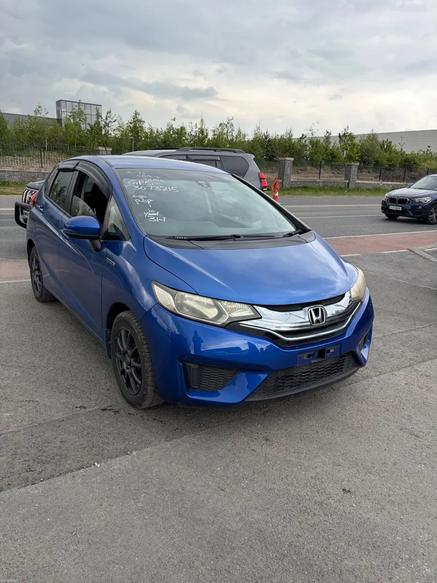 2014 Honda Fit (Jazz) 1.5 Hybrid Automatic - Image 1