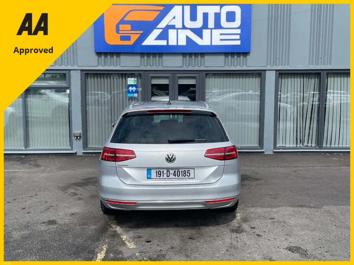 Volkswagen Passat HIGHLINE 2.0 TDI MANUAL 6SPEED F - Image 4
