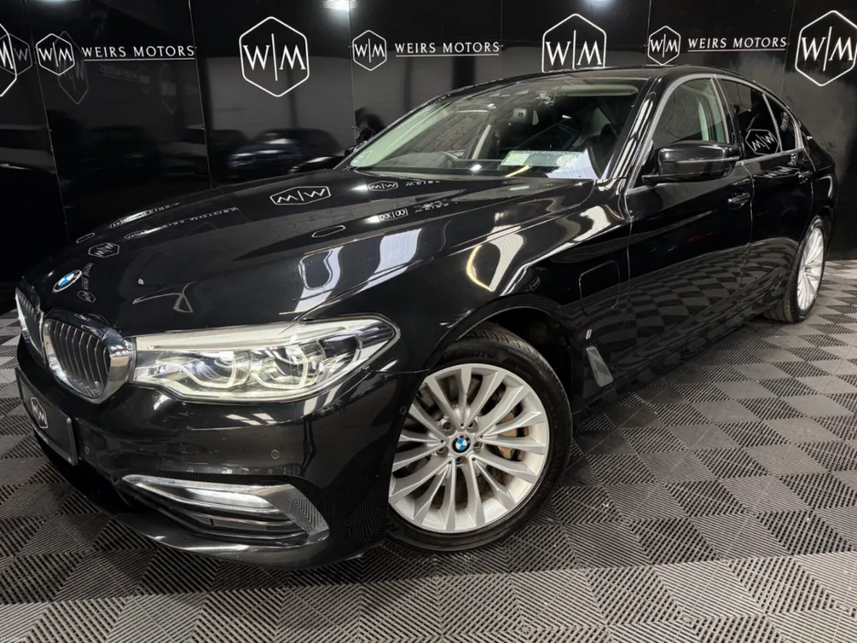 BMW 5-Series 530e LUXURY MODEL LOW MILEAGE - Image 1