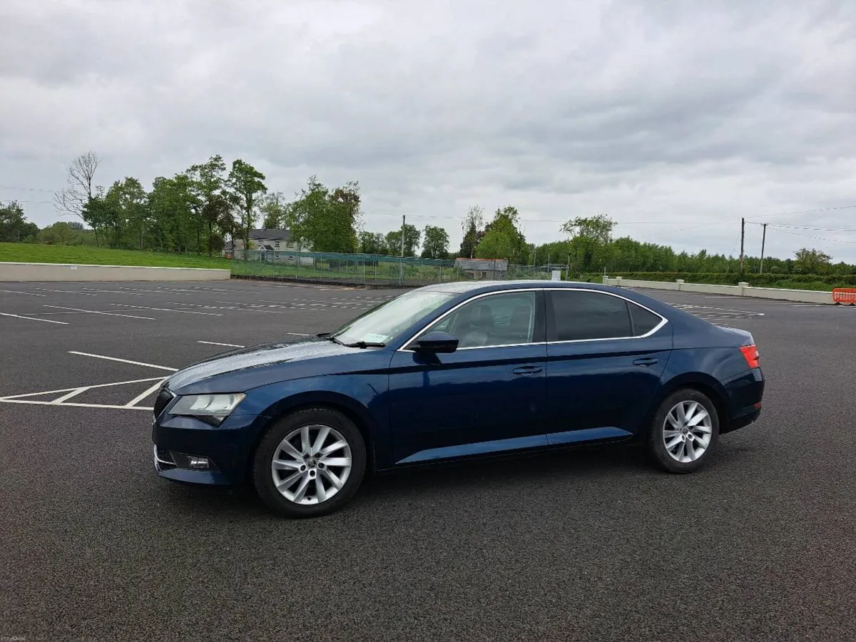 171 Skoda Superb 2.0TDI Business edition 150hp - Image 4