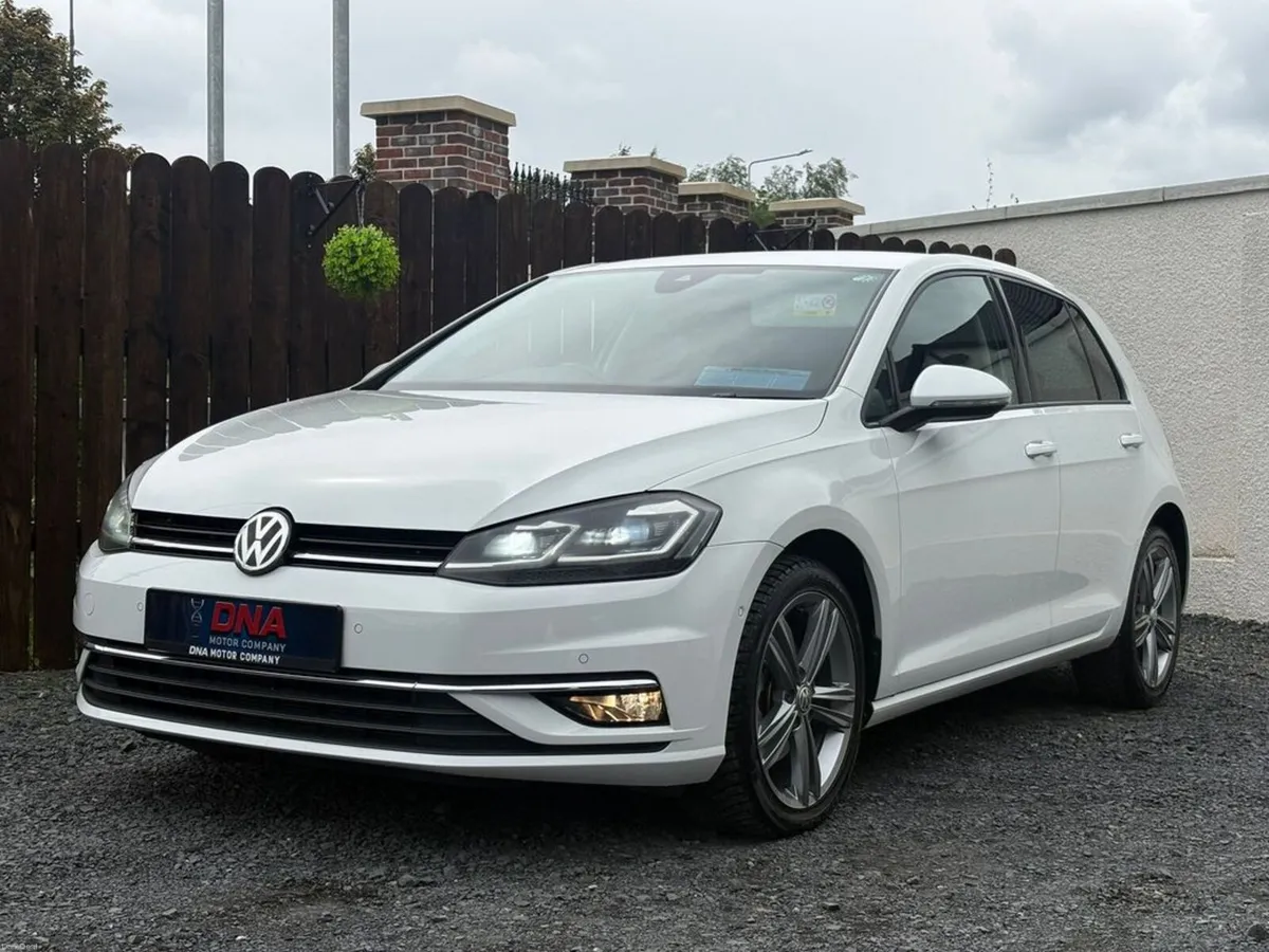 Volkswagen Golf HIGHLINE AUTO - LOW KM - Image 3
