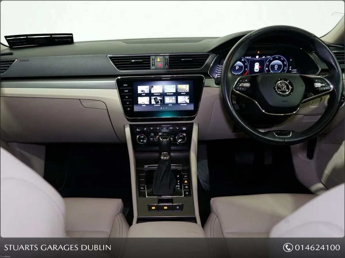 Skoda Superb COMBI STY 1.4tsi 218HP PHEV - Image 4
