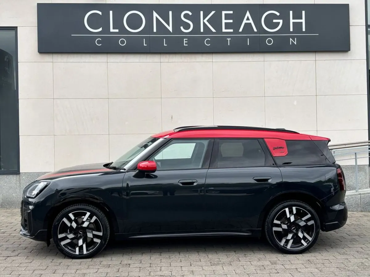 Mini Countryman ALL4 (JCW) **Pan Roof** - Image 4