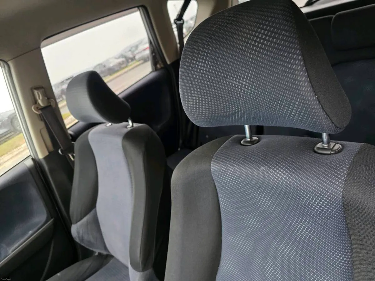 Car - Image 1