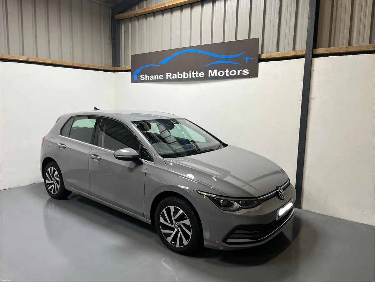 241 VW GOLF STYLE TSI E-HYBRID PHEV - Image 2