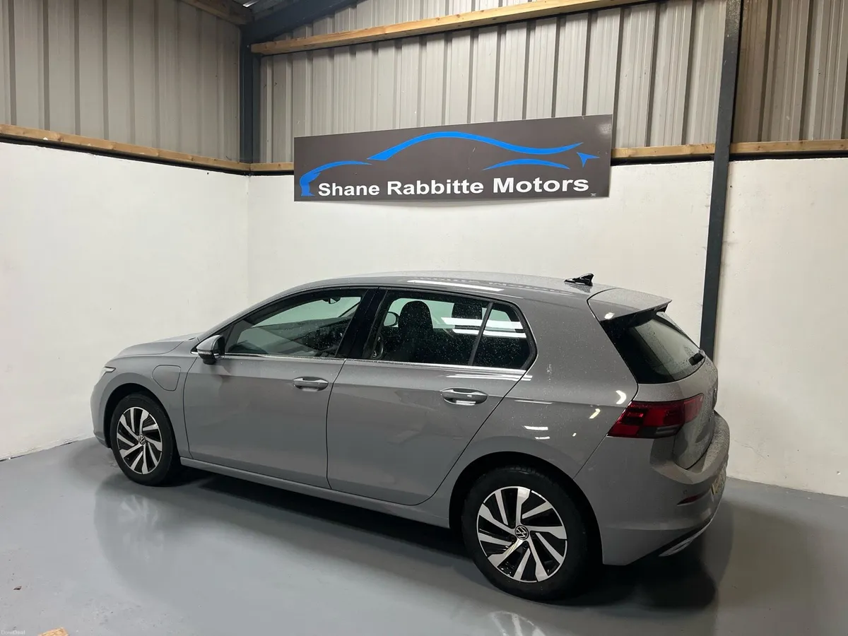 241 VW GOLF STYLE TSI E-HYBRID PHEV - Image 6
