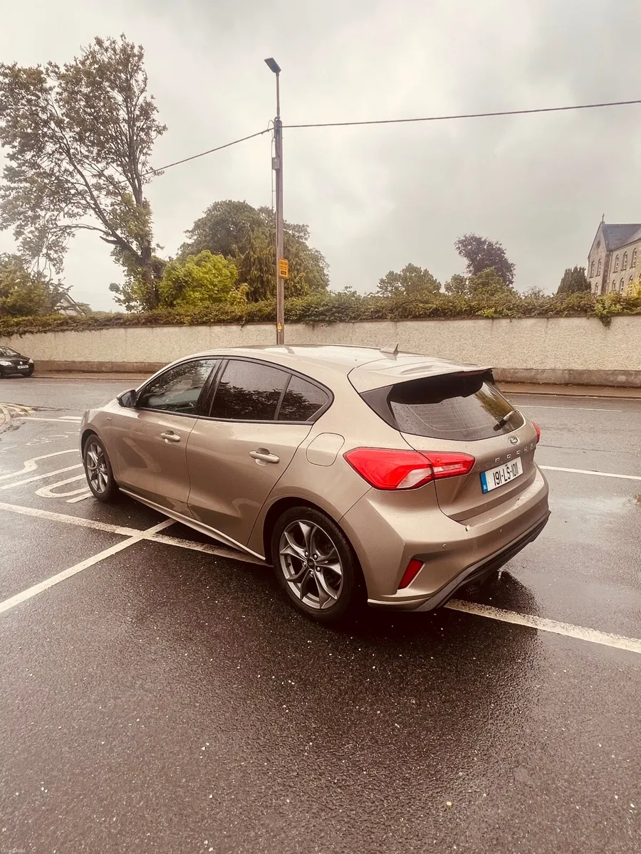 Ford Focus 2019 - Image 3