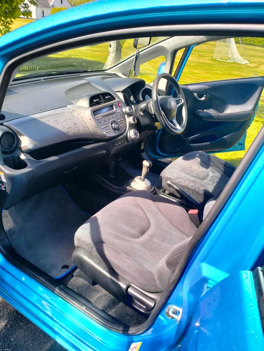 Honda Jazz  Automatic 2009 - Image 3