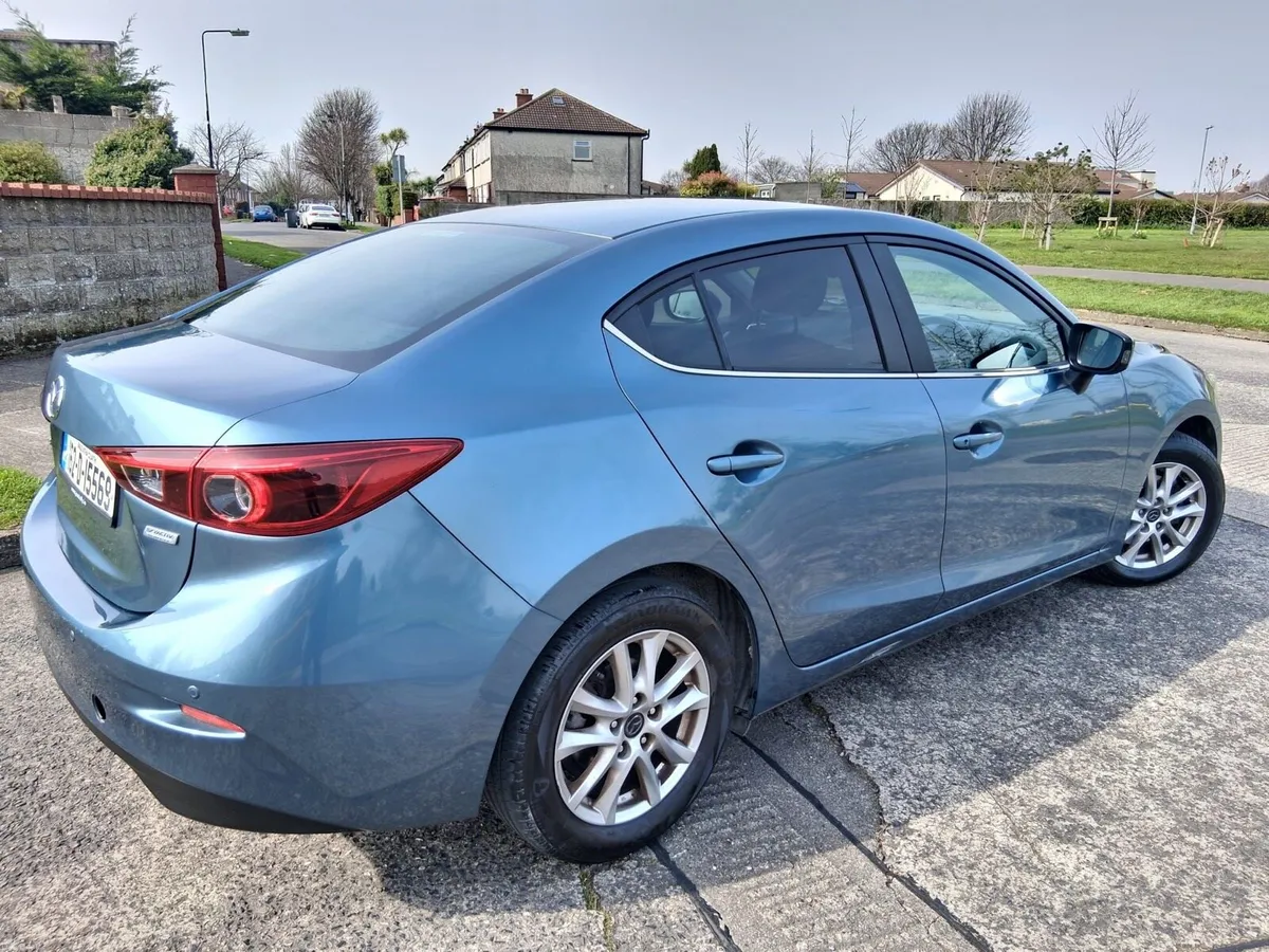 Mazda 3 - Image 3