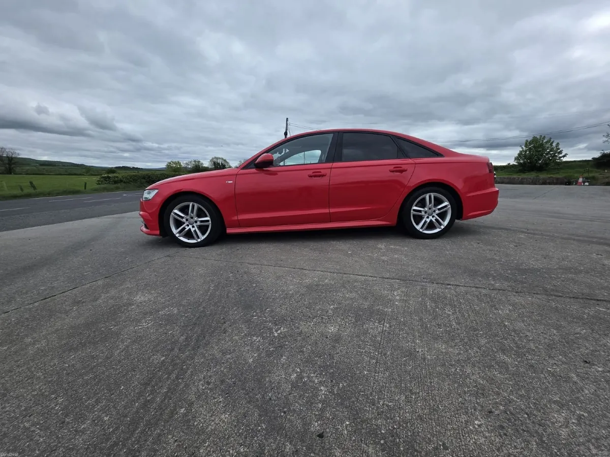 Audi A6 2015 - Image 2