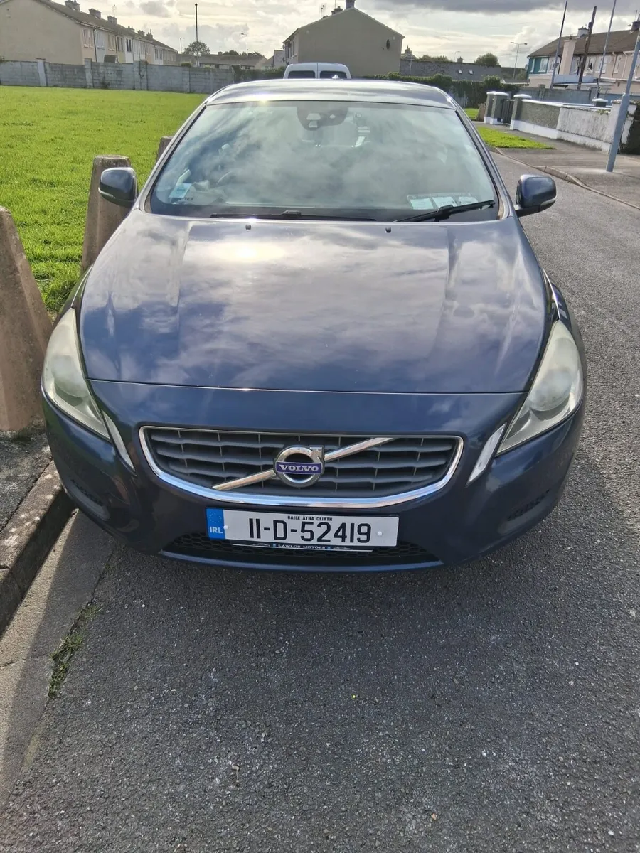 Volvo S60 2011 - Image 1