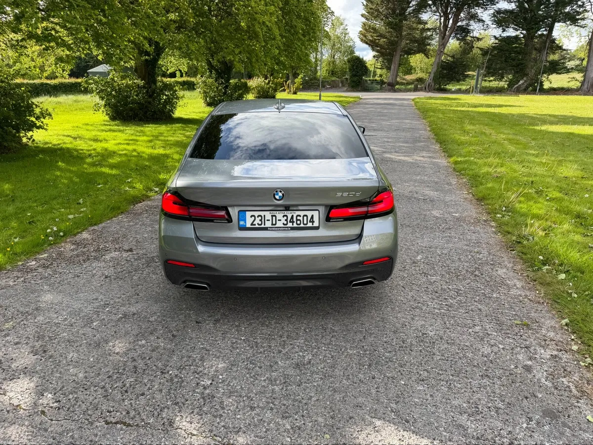 BMW 5-Series 2023 - Image 4