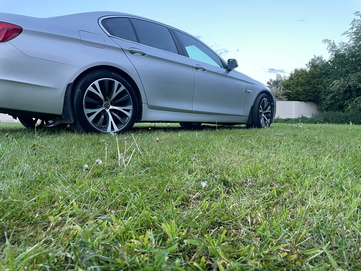 BMW 520 Automatic - Image 2