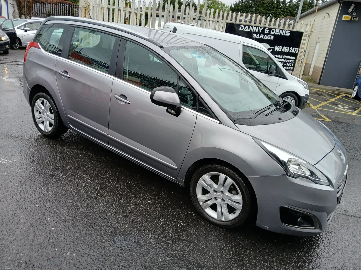 Peugeot 5008 2015 manual Dsl - Image 1