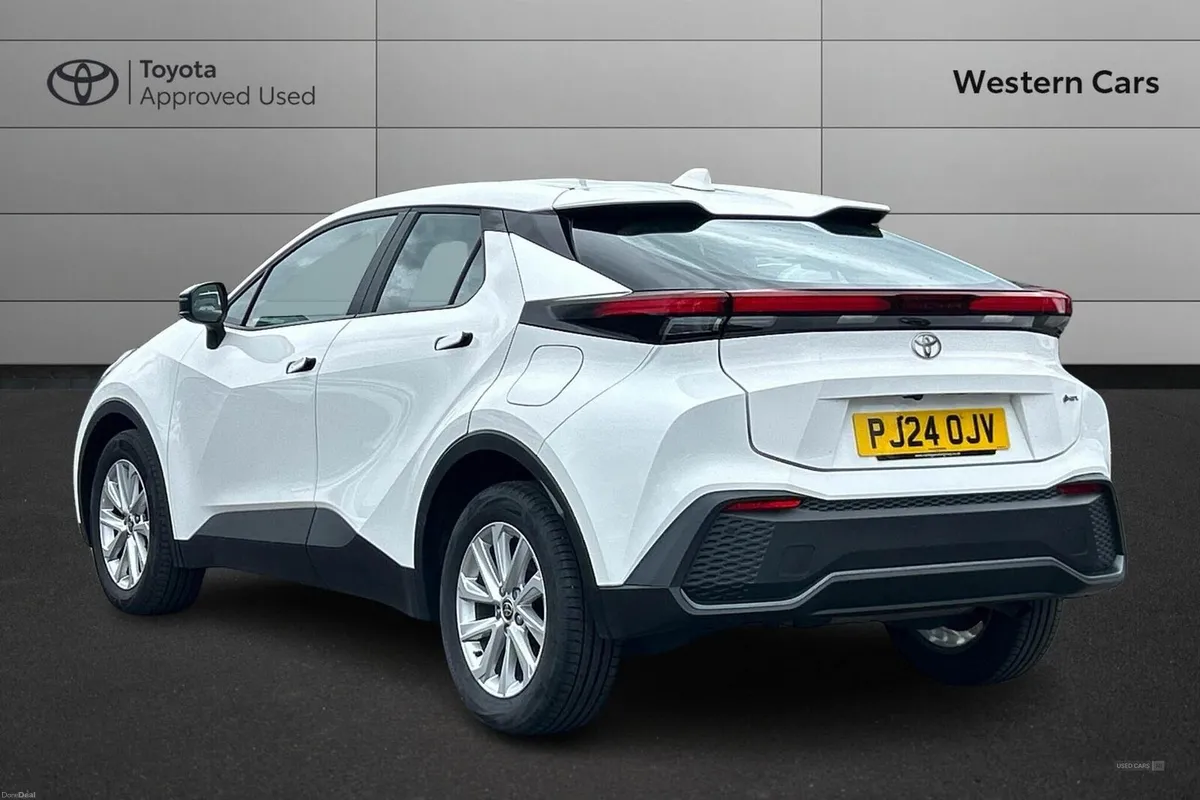Toyota C-HR 1.8 VVT-h Icon CVT Euro 6 (s/s) 5dr - Image 4