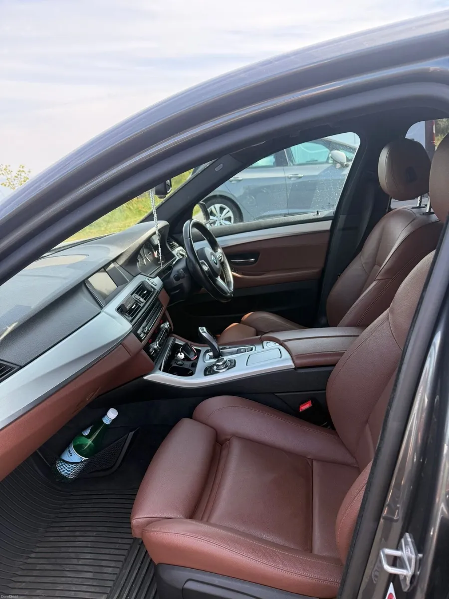 BMW 5-Series 2016 - Image 4