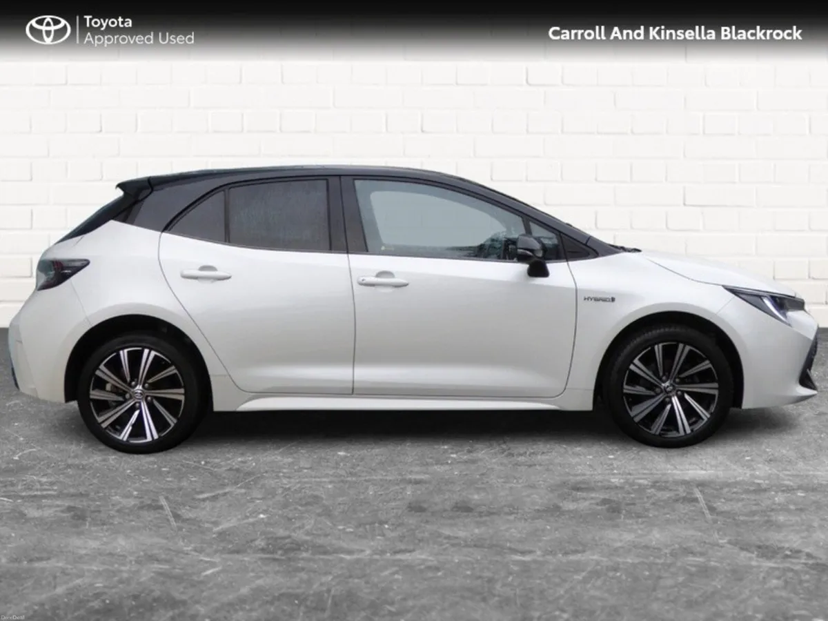 Toyota Corolla Hybrid Luna Sport HB - Image 3