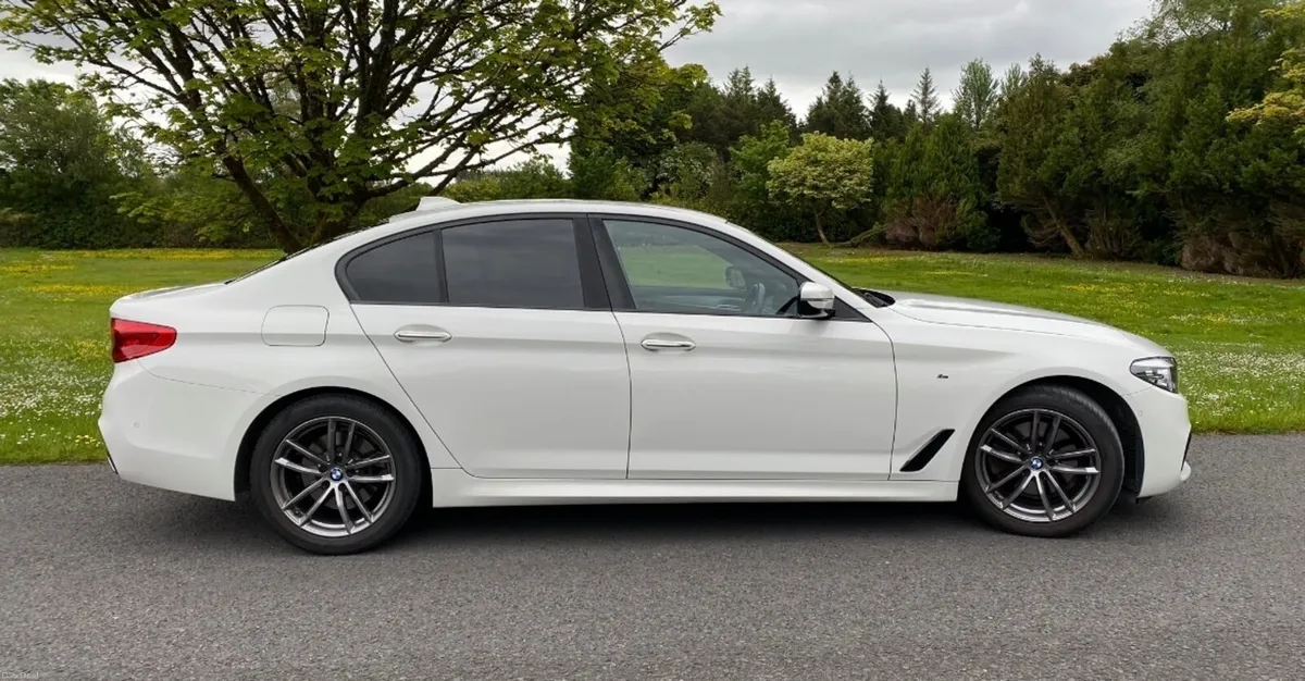 BMW 5-Series M-Sport - Image 2