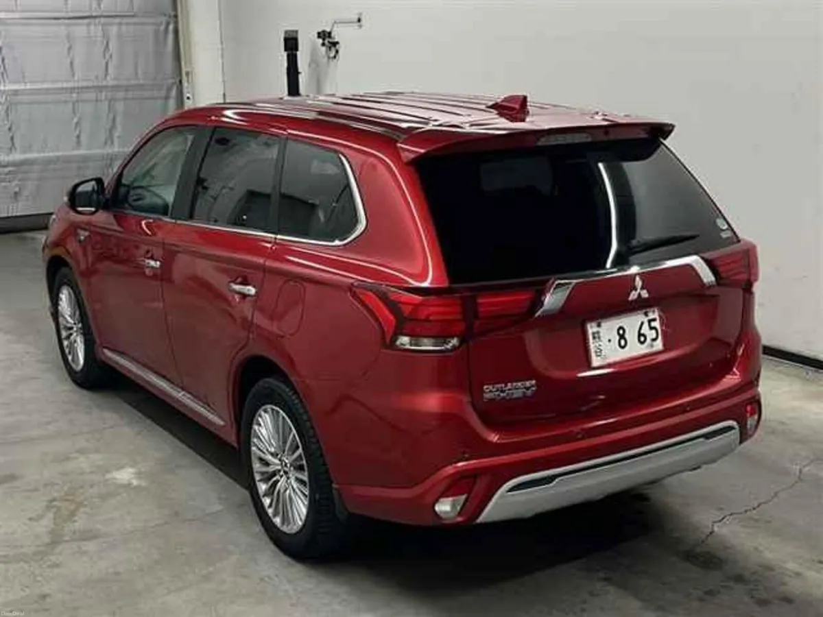 Mitsubishi Outlander 2018 - Image 1