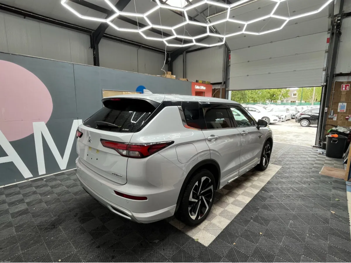 Mitsubishi Outlander €44950 2024 MITSUBISHI OUTLAN - Image 2