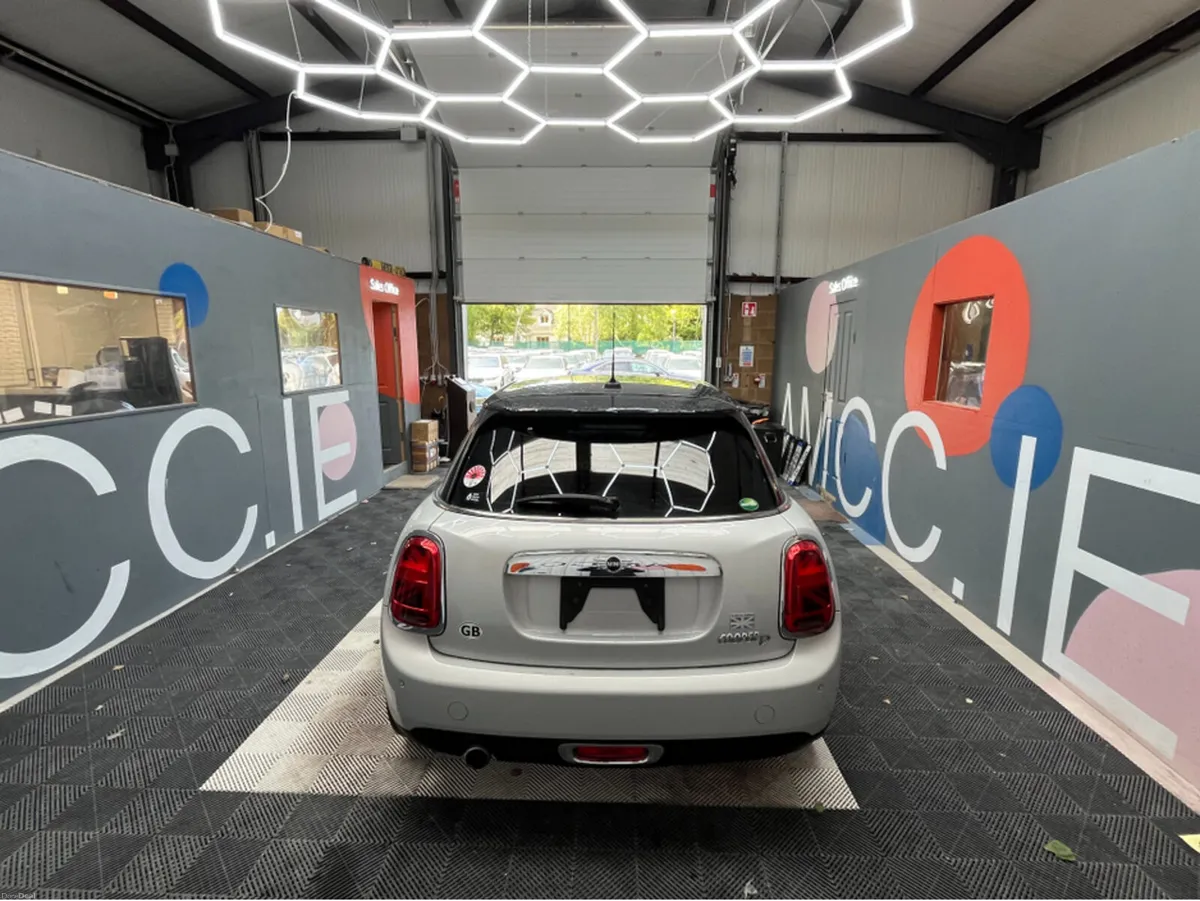 Mini Cooper €16950! 2018 MINI COOPER 1.5 AUTOMATIC - Image 3