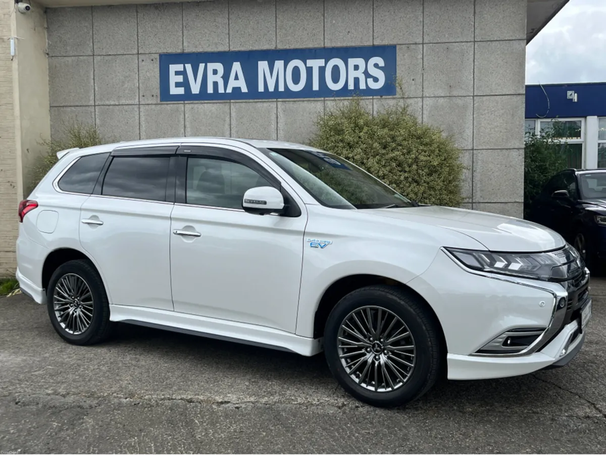 Mitsubishi Outlander S EDITION 4WD PHEV 2.4 PETROL - Image 3