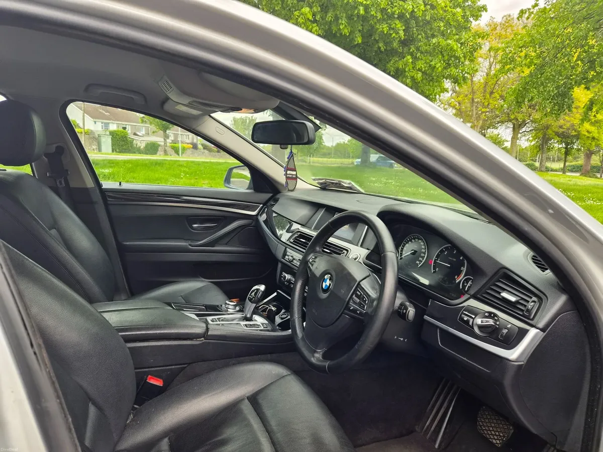 BMW 5-Series 2016 - Image 4