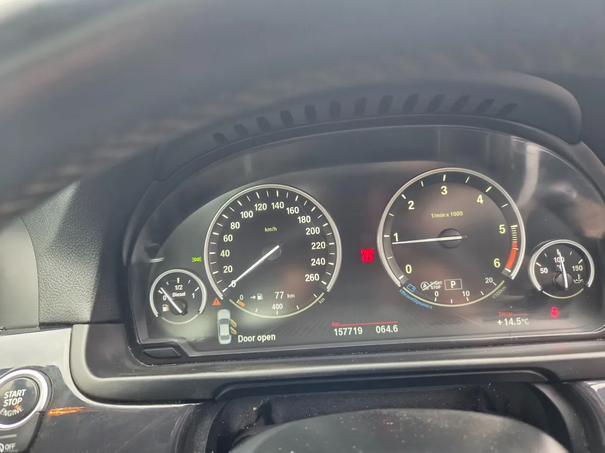 BMW 5-Series 2016 - Image 2