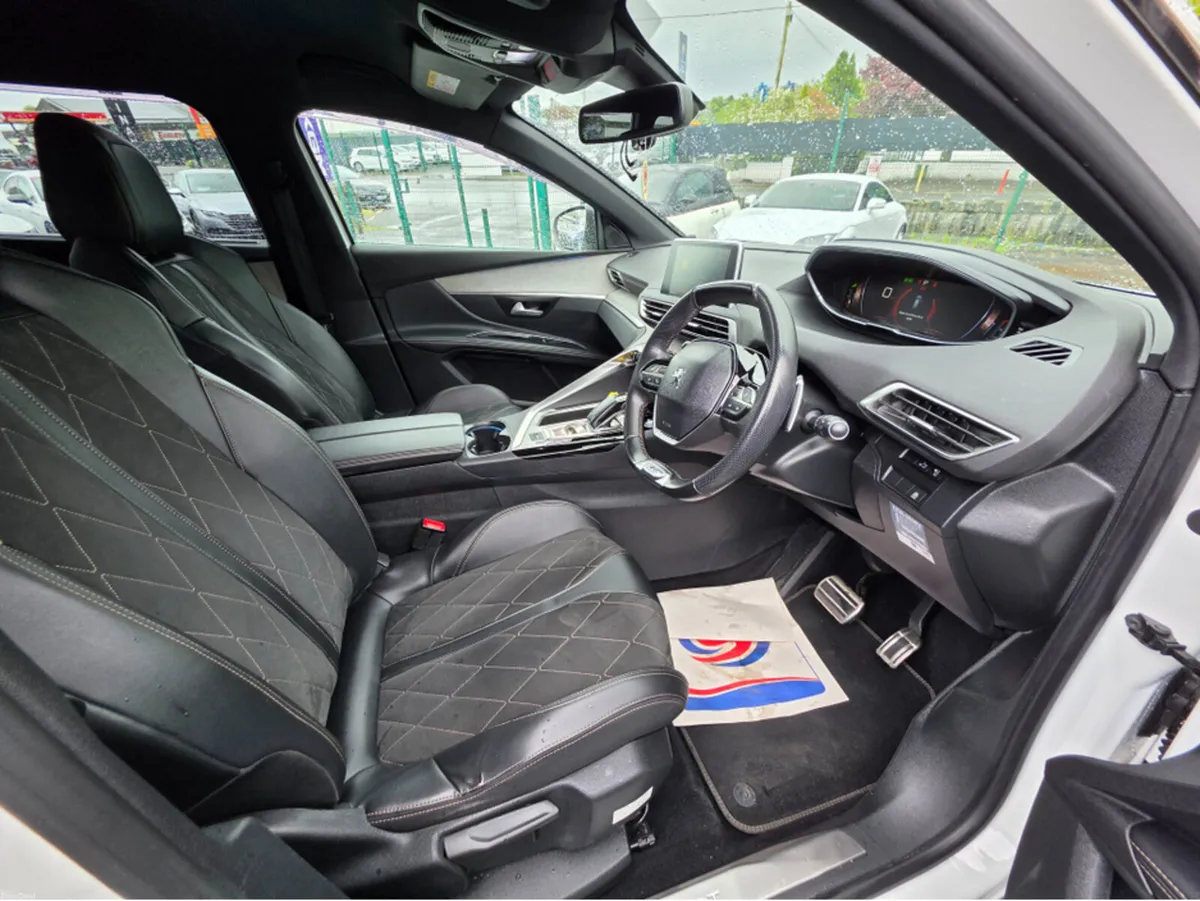 Peugeot 5008 GT LINE  7 SEATER - QUILTED LEATHER S - Image 4