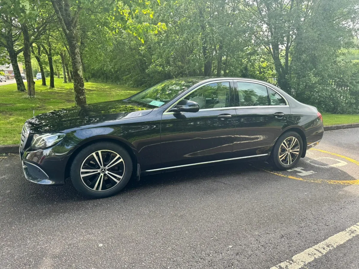 Mercedes Benz E220d Late 2016 - Image 2