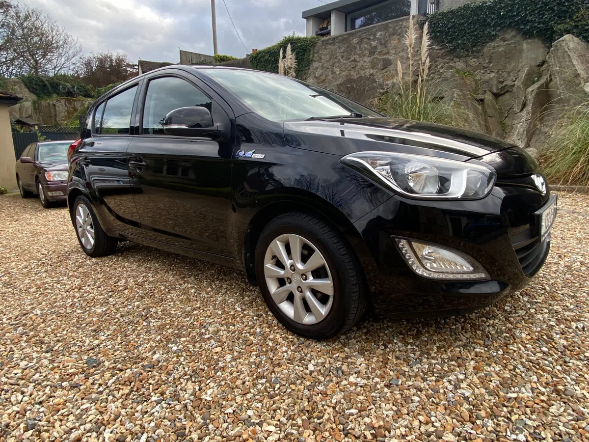 2013 Hyundai i20 Premium *High Spec* - Image 1
