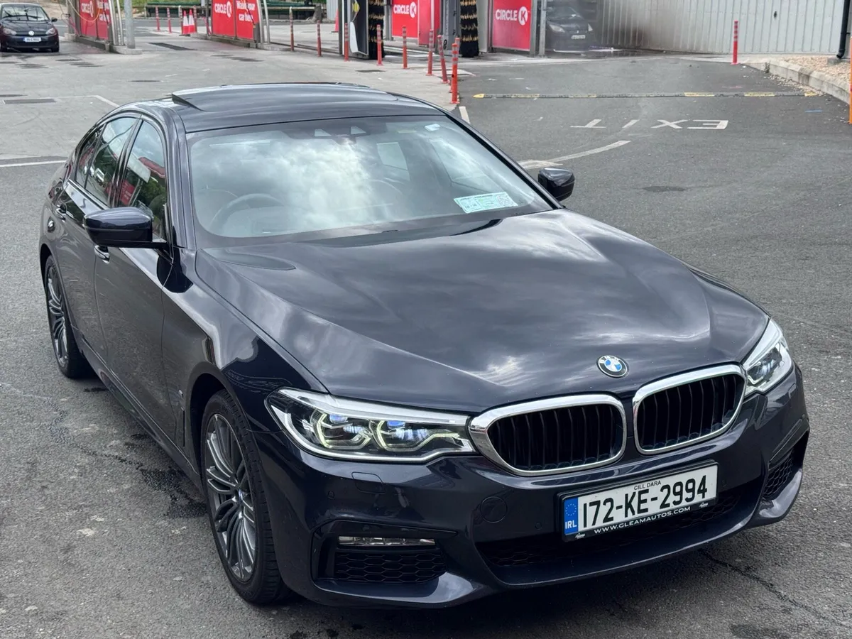 BMW 5-series 530e - Image 1