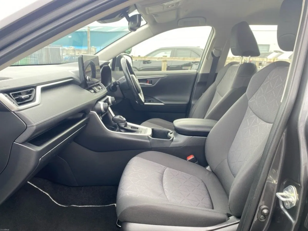 Toyota RAV4 HYBRID - 1 OWNER - Image 6