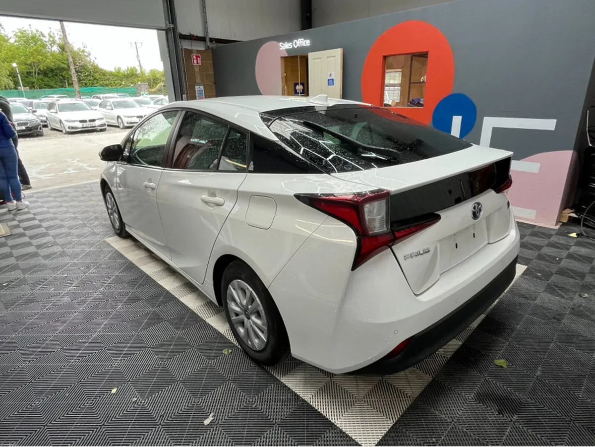 Toyota Prius €20950 2022 TOYOTA PRIUS S 1.8 AUTOMA - Image 4