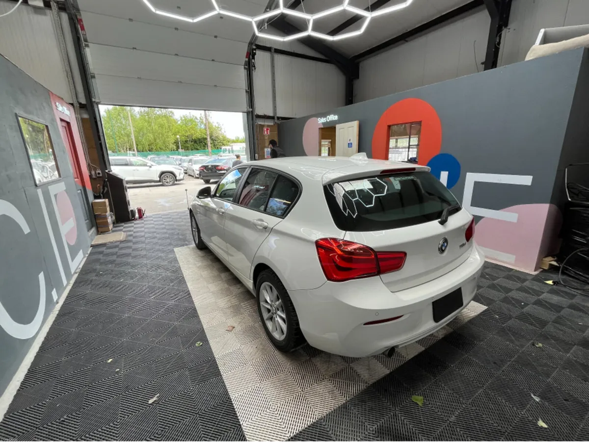 BMW 1-Series 2016 BMW 118D STYLE 2.0 AUTOMATIC / C - Image 4