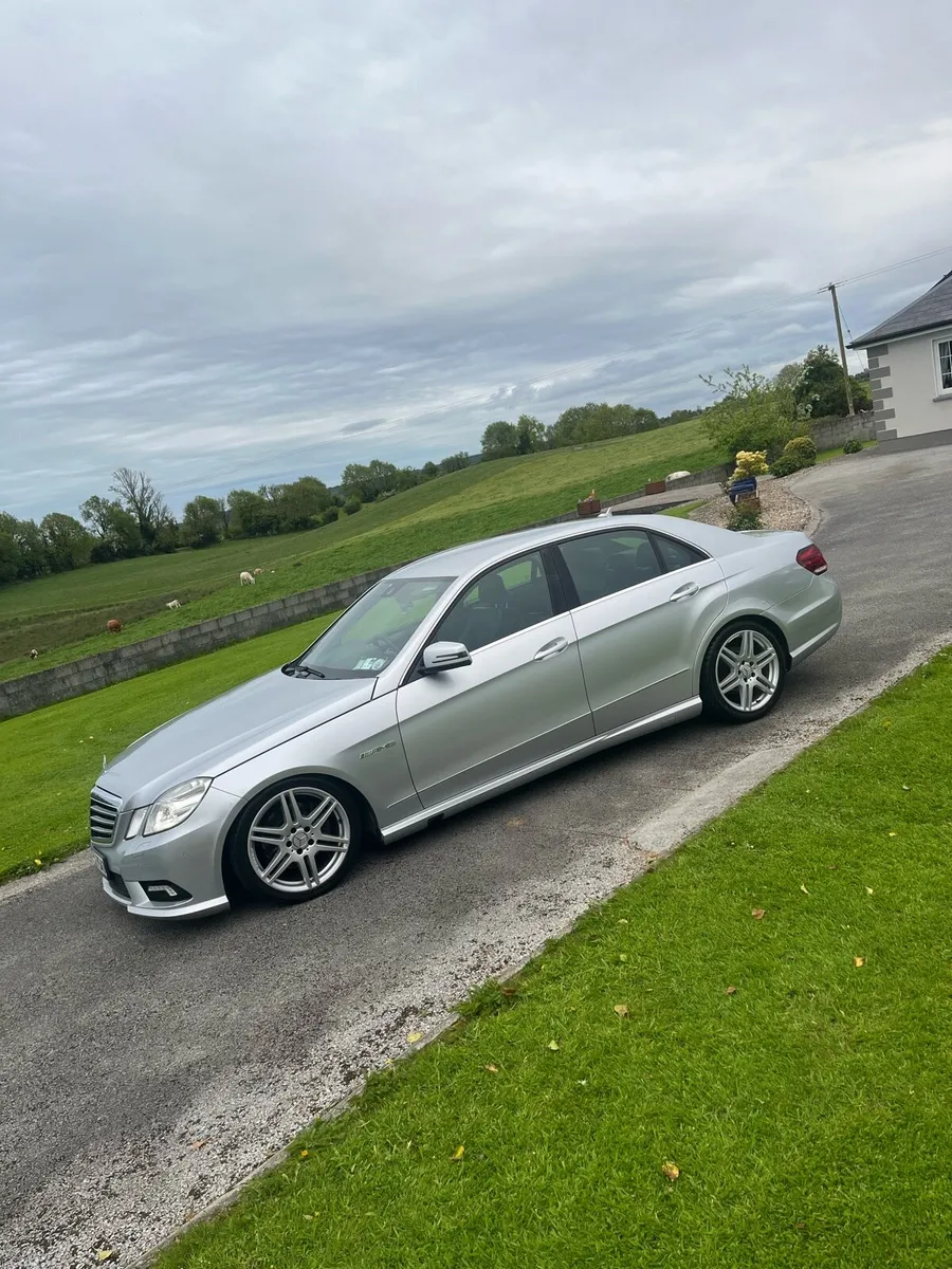 Mercedes E350 amg - Image 4