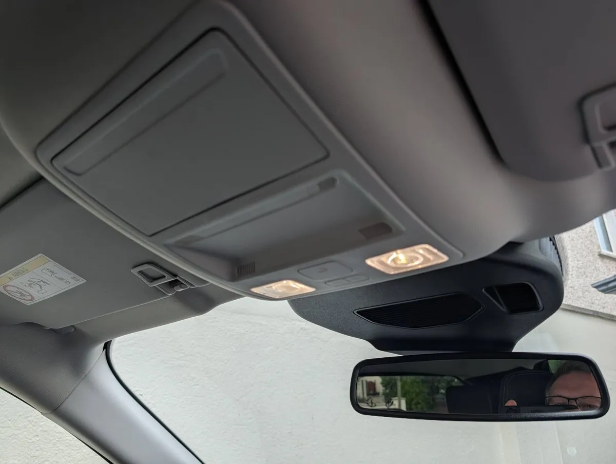 Ford Kuga - VIGNALE EDITION - PHEV HIGH SPEC - Image 3