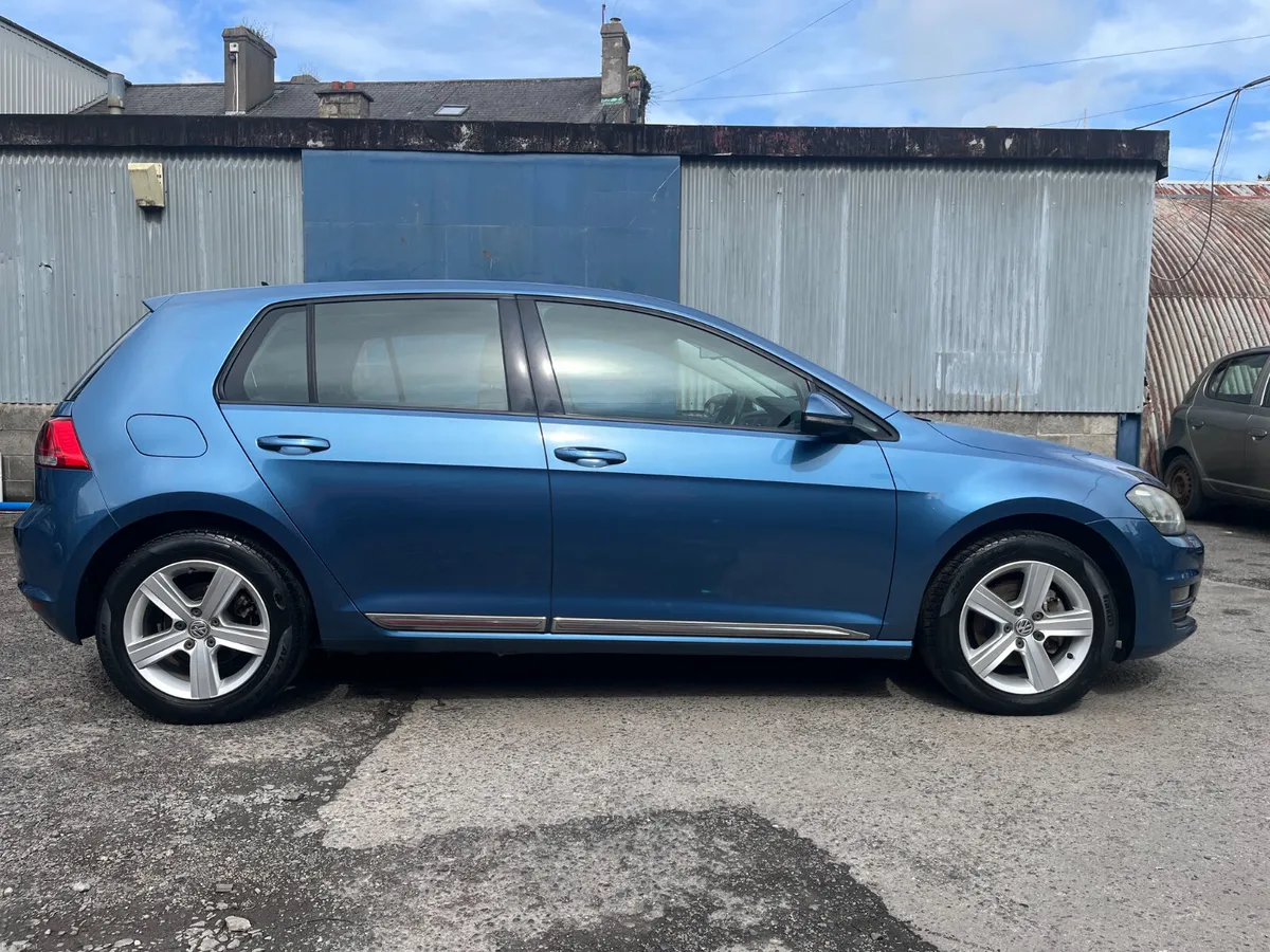 Volkswagen Golf 2015 COMFORTLINE PLUS, AUTOMATIC - Image 2