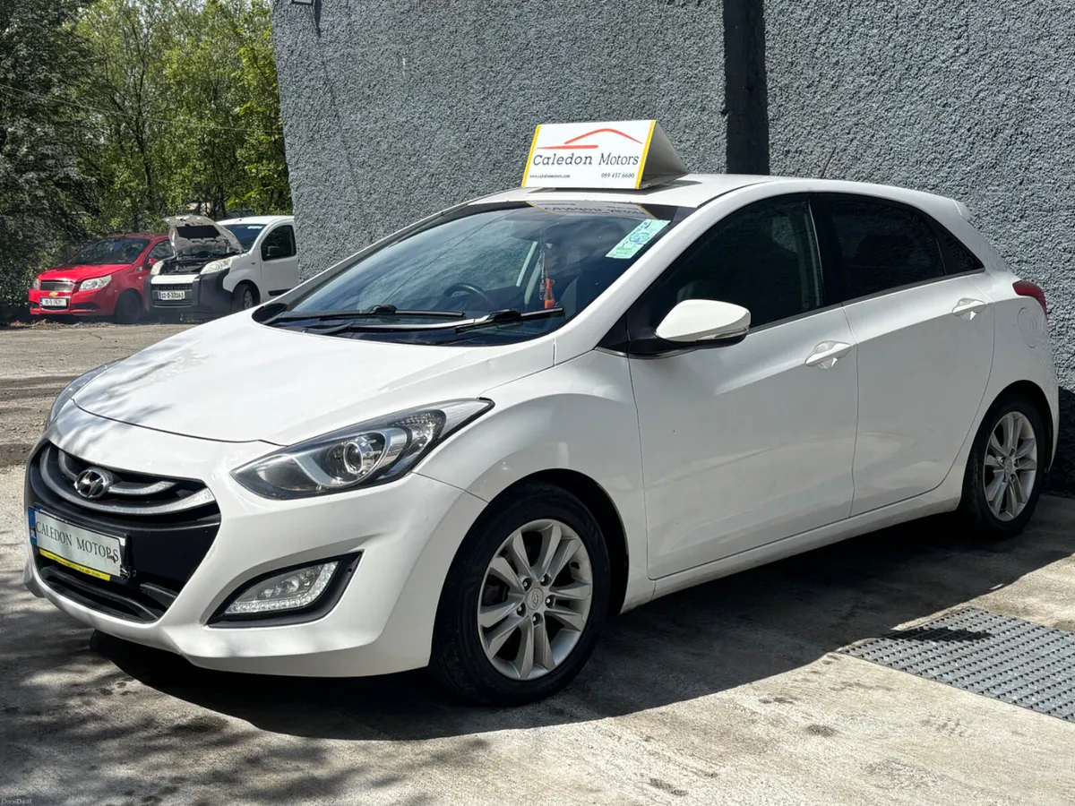 HYUNDAI i30- LOW KM-NEW NCT - Image 2