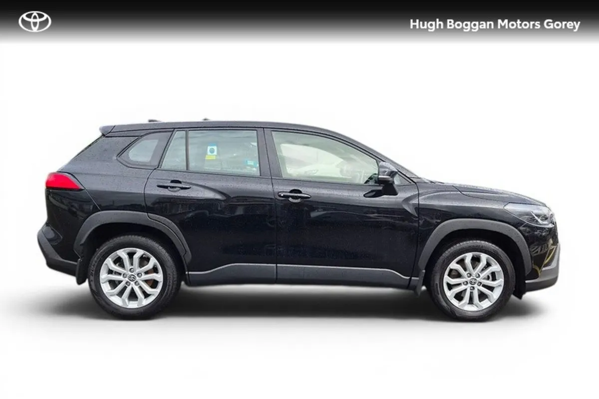 Toyota Corolla Cross Hybrid Luna - Image 3