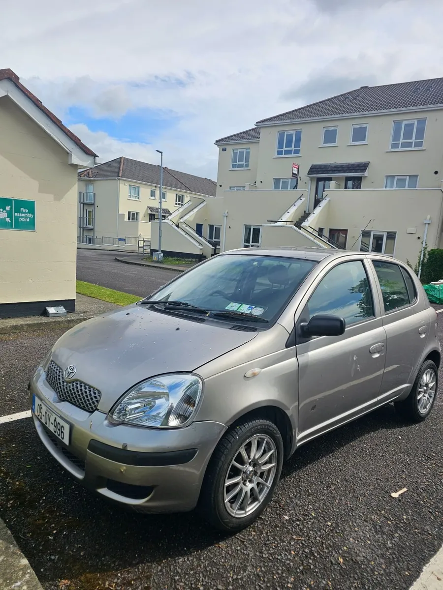 Toyota Yaris 2005 - Image 1