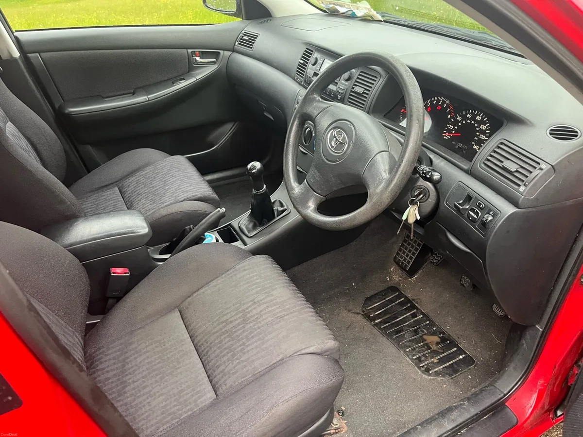 Toyota Corolla - Image 5