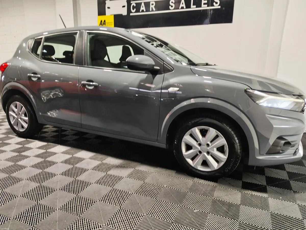 Dacia Sandero 2023 1.0 EXPRESSION URANO GREY NEW - Image 3