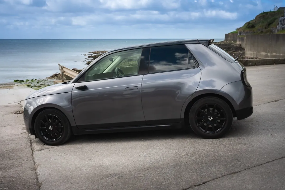 2021 Honda e Advance —  1 Owner, FSH - Image 3