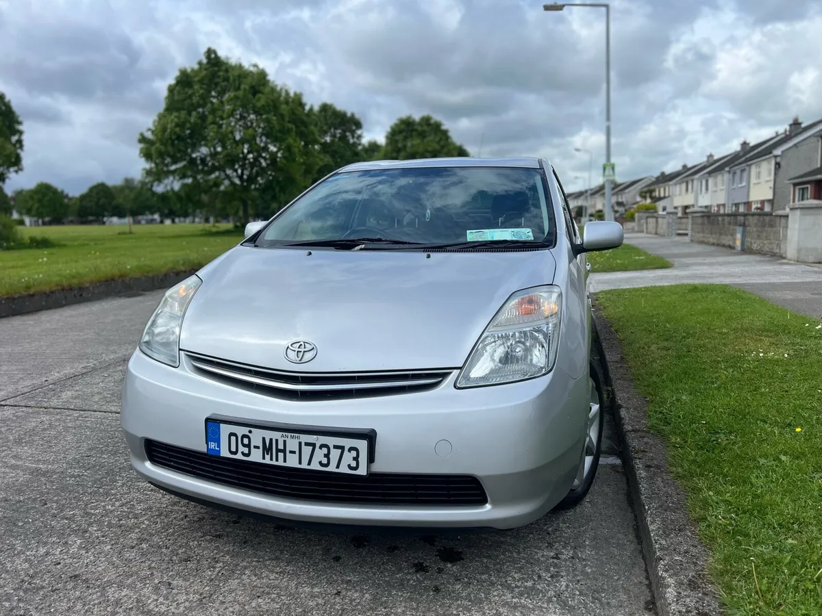 Toyota Prius 1.5 hybrid - Image 2