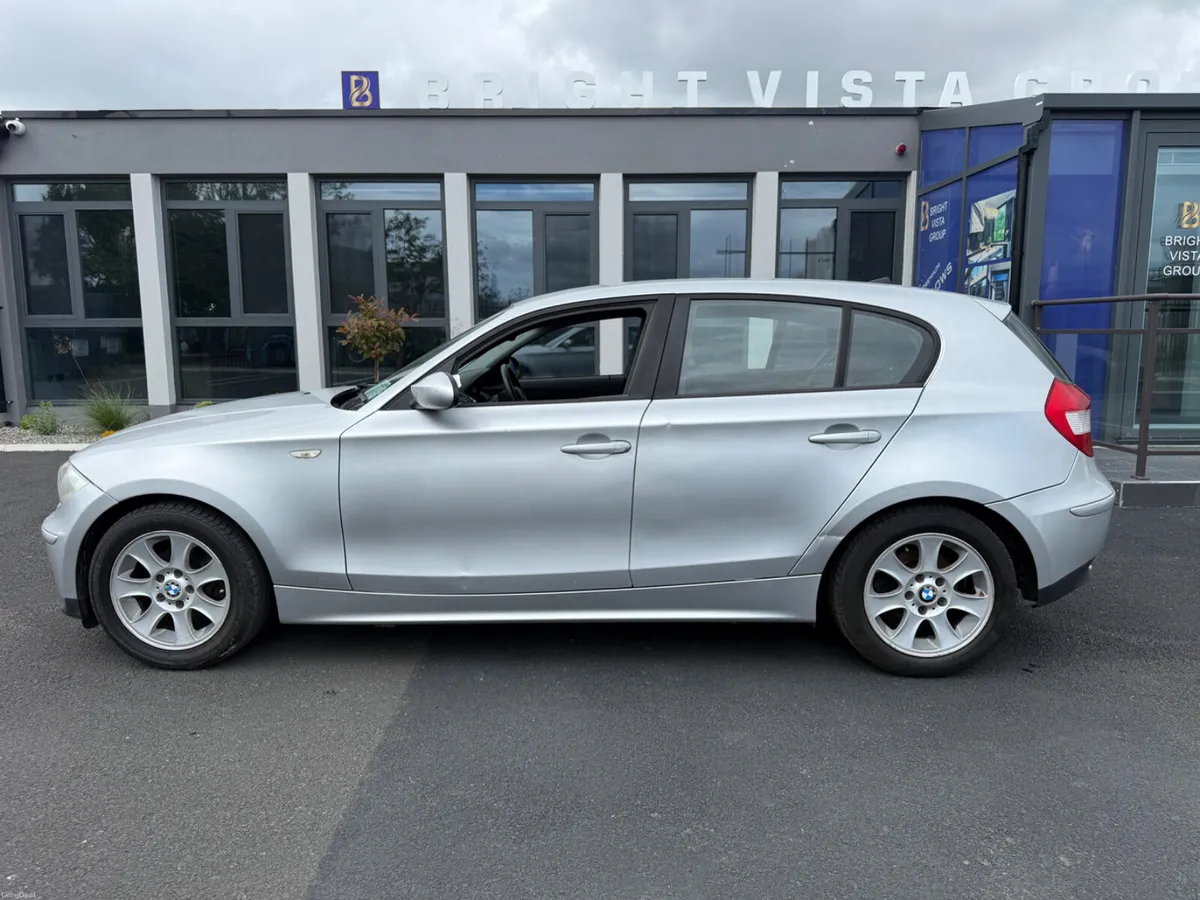 BMW 1-Series 2006 - Image 2