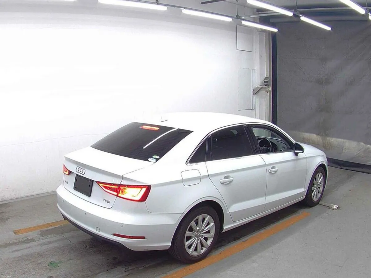 AUDI A3 SALOON 1.4 TFSI AUTO 2015 - Image 4