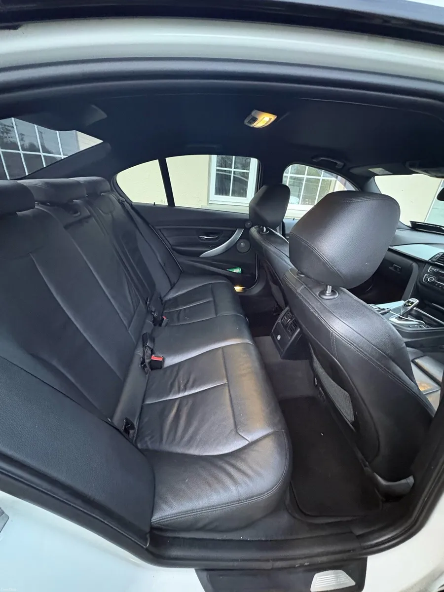 Bmw 330d - Image 5