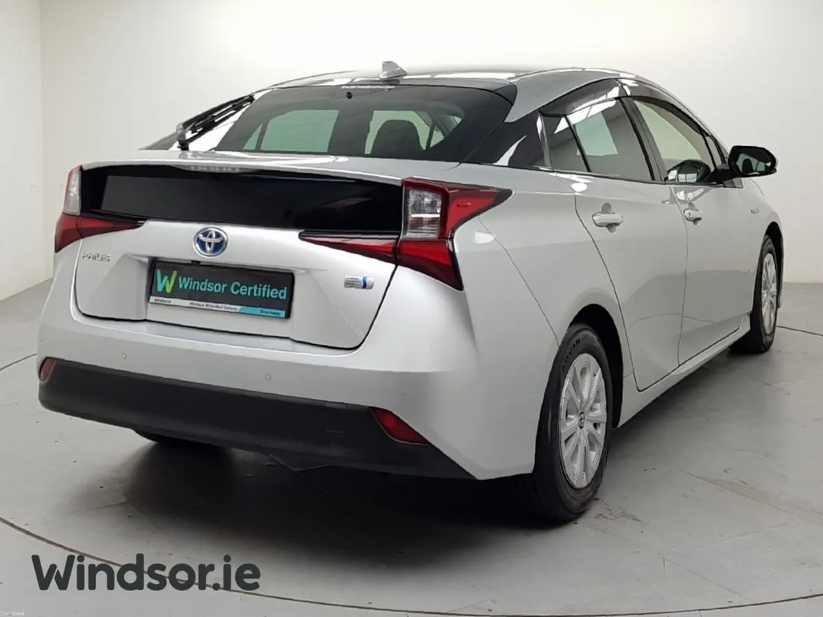 Toyota Prius 1.8 Hybrid - Image 4