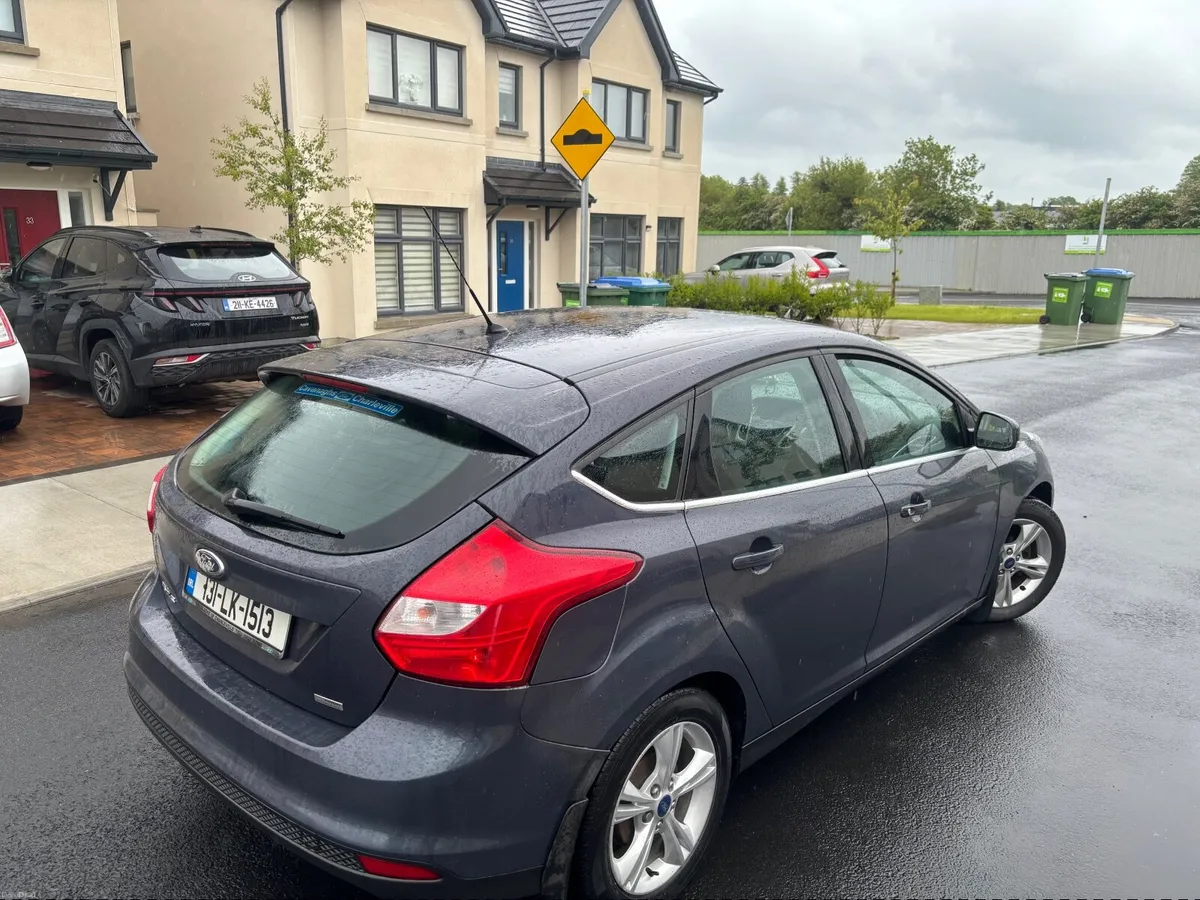2013 Ford Focus 1.6 TDCI 100 bhp ZETEC model - Image 4